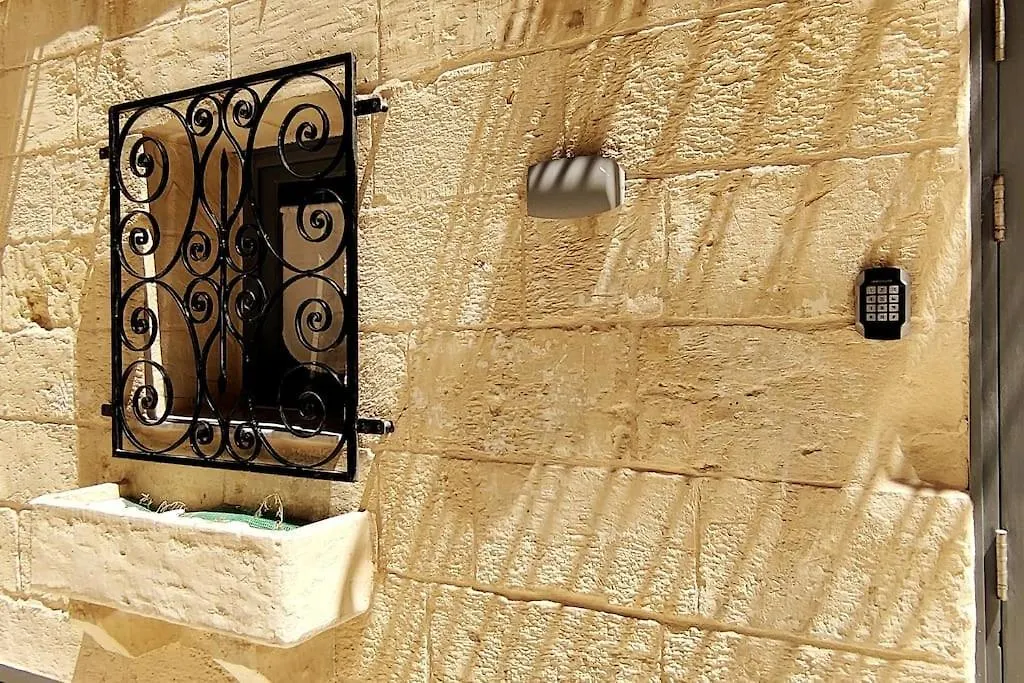 Salt 54 By Savynomad Harbour Residences Valletta